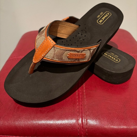 COACH new authentic flip flops - Picture 4 of 4